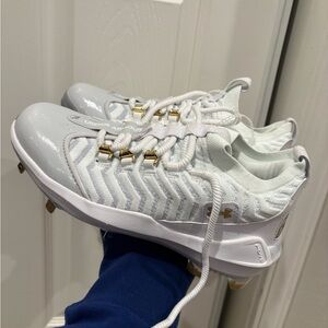 Under Armour Harper 9 Pro Baseball Cleats Men’s Size 6.5 Hybrid Metal/Molded New